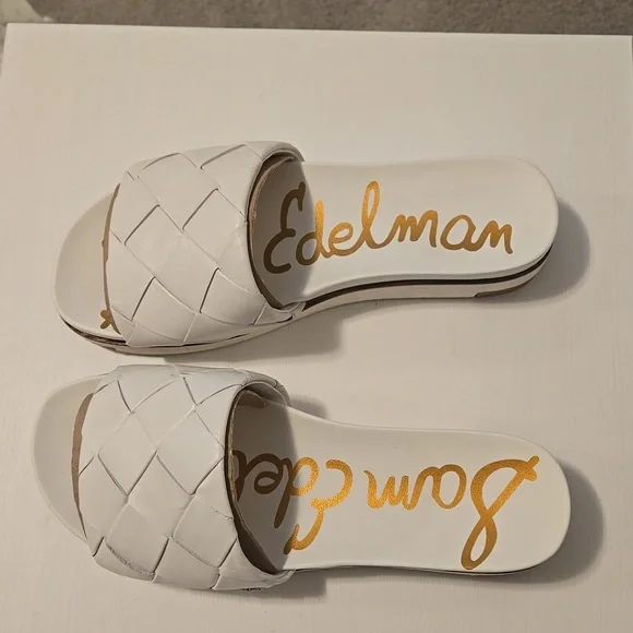 Sandals - Picture 2 of 4